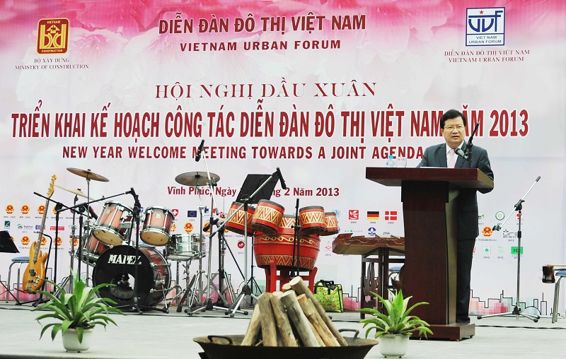 Bộ trưởng Bộ Xây dựng Trịnh Đình Dũng phát biểu khai mạc hội nghị